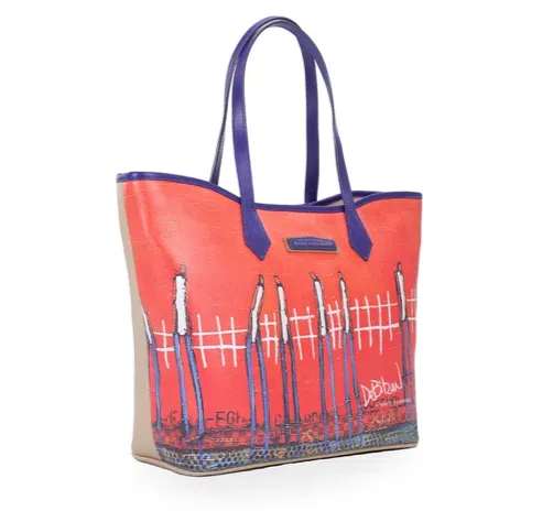 Color Presumtuous Shoulder Bag