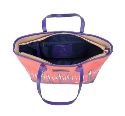 Color Presumtuous Shoulder Bag