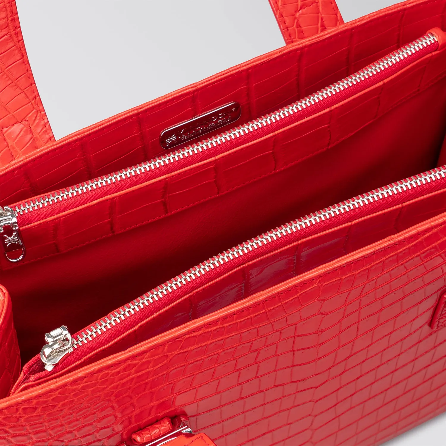 CREST TOTE BAG