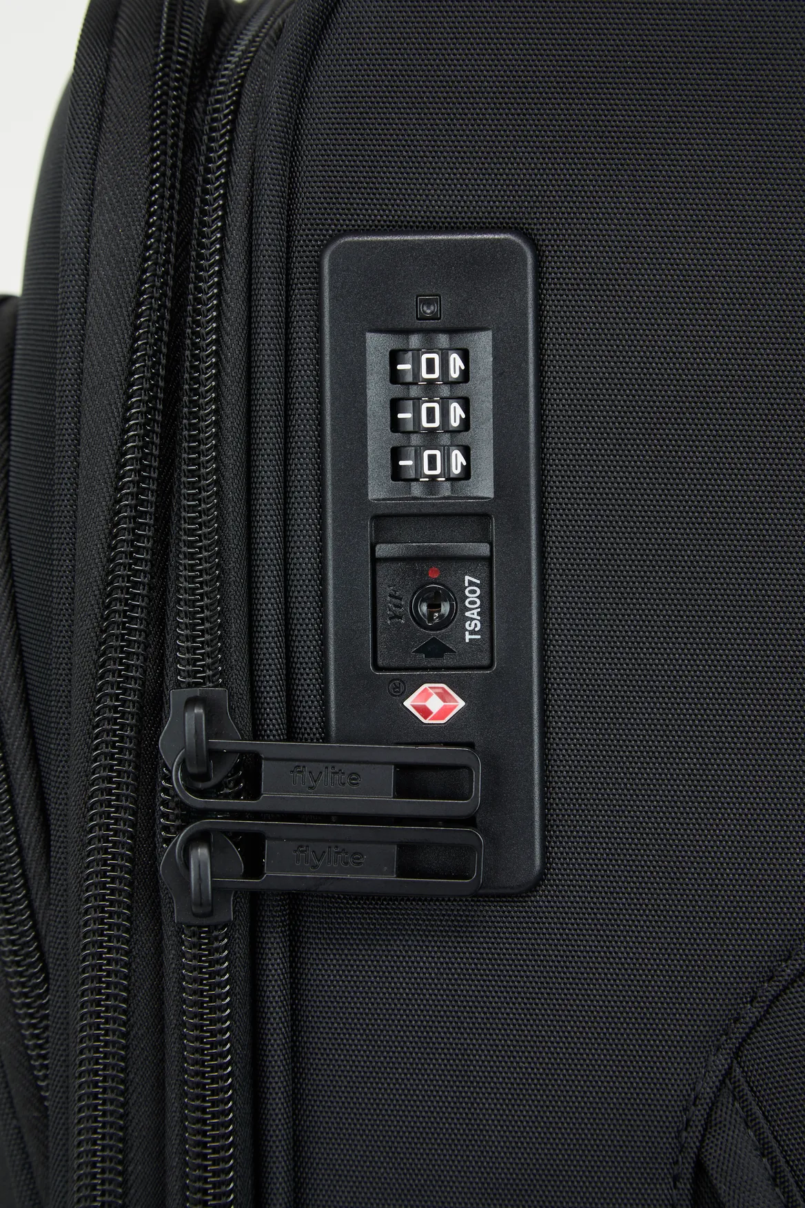 Elm 69cm Suitcase