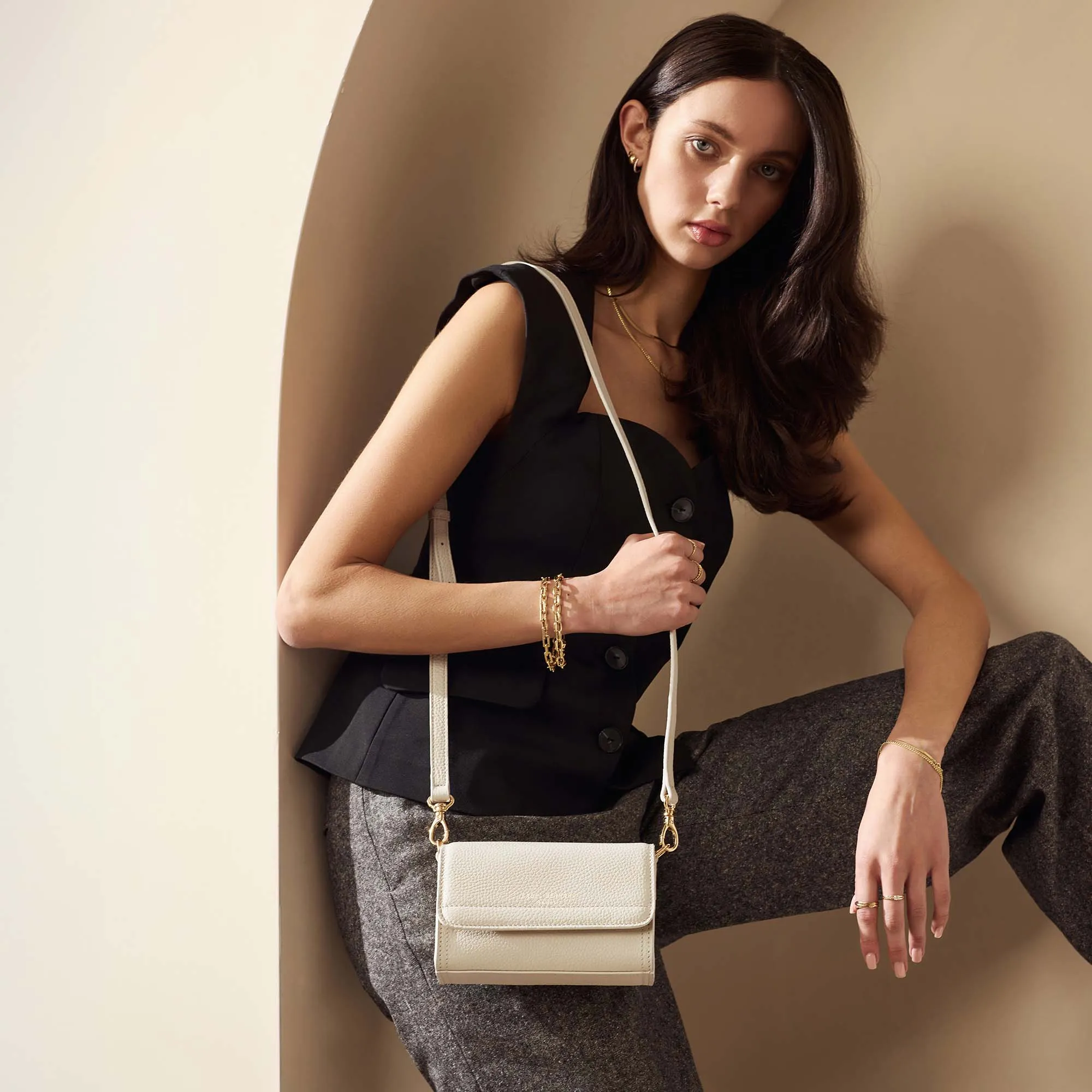 Femme Forte Kim cream calfskin leather crossbody bag