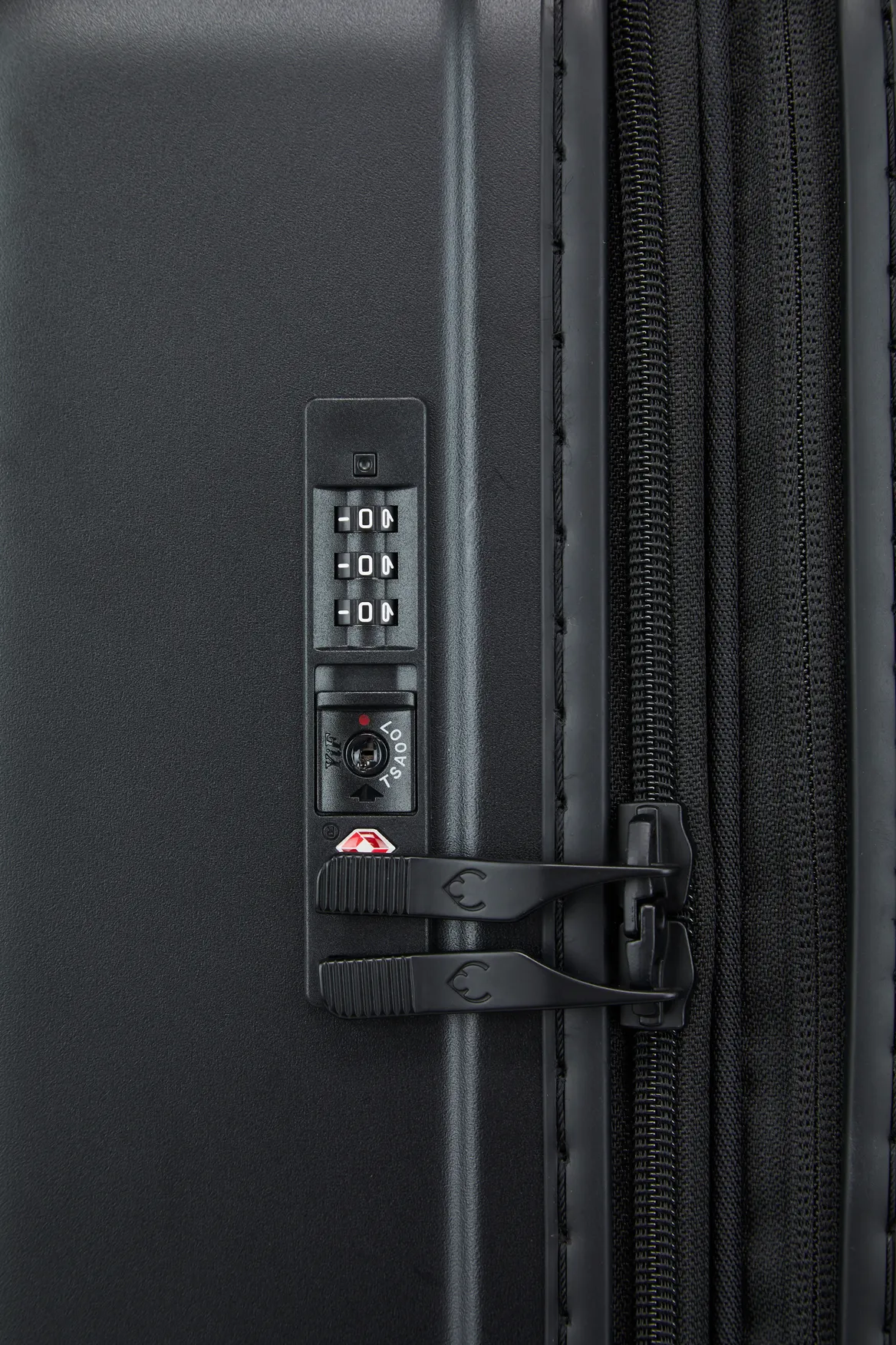 Icon Stripe 78cm Suitcase