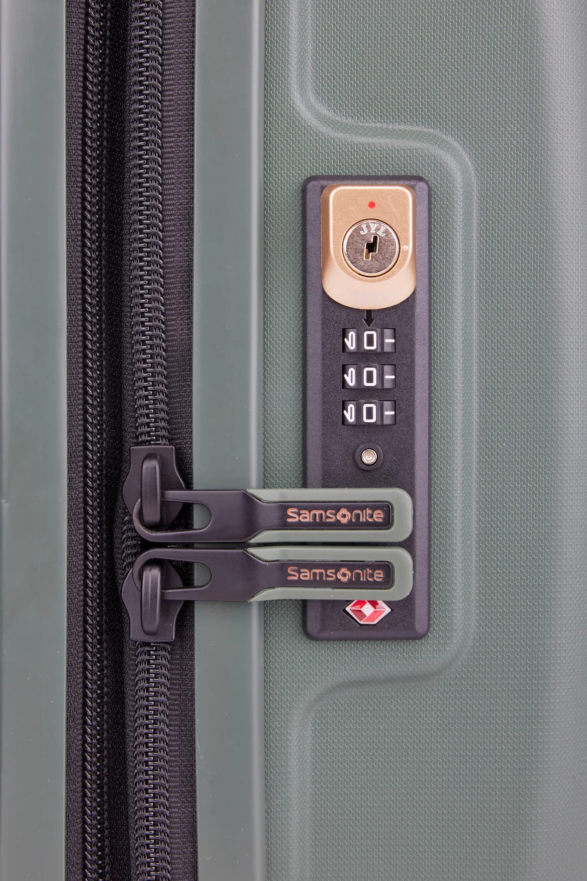 Oc2lite 55cm Suitcase