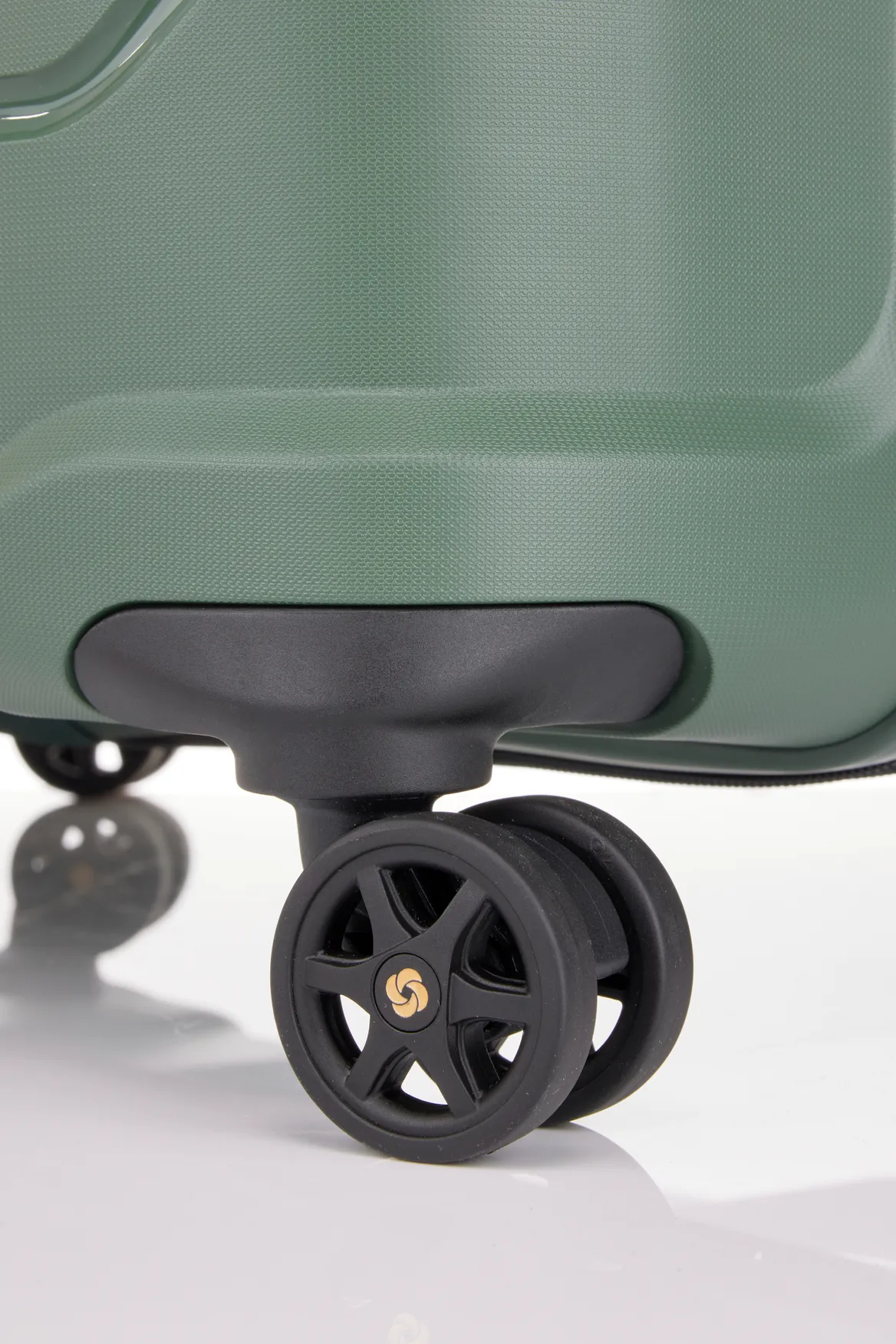Oc2lite 55cm Suitcase