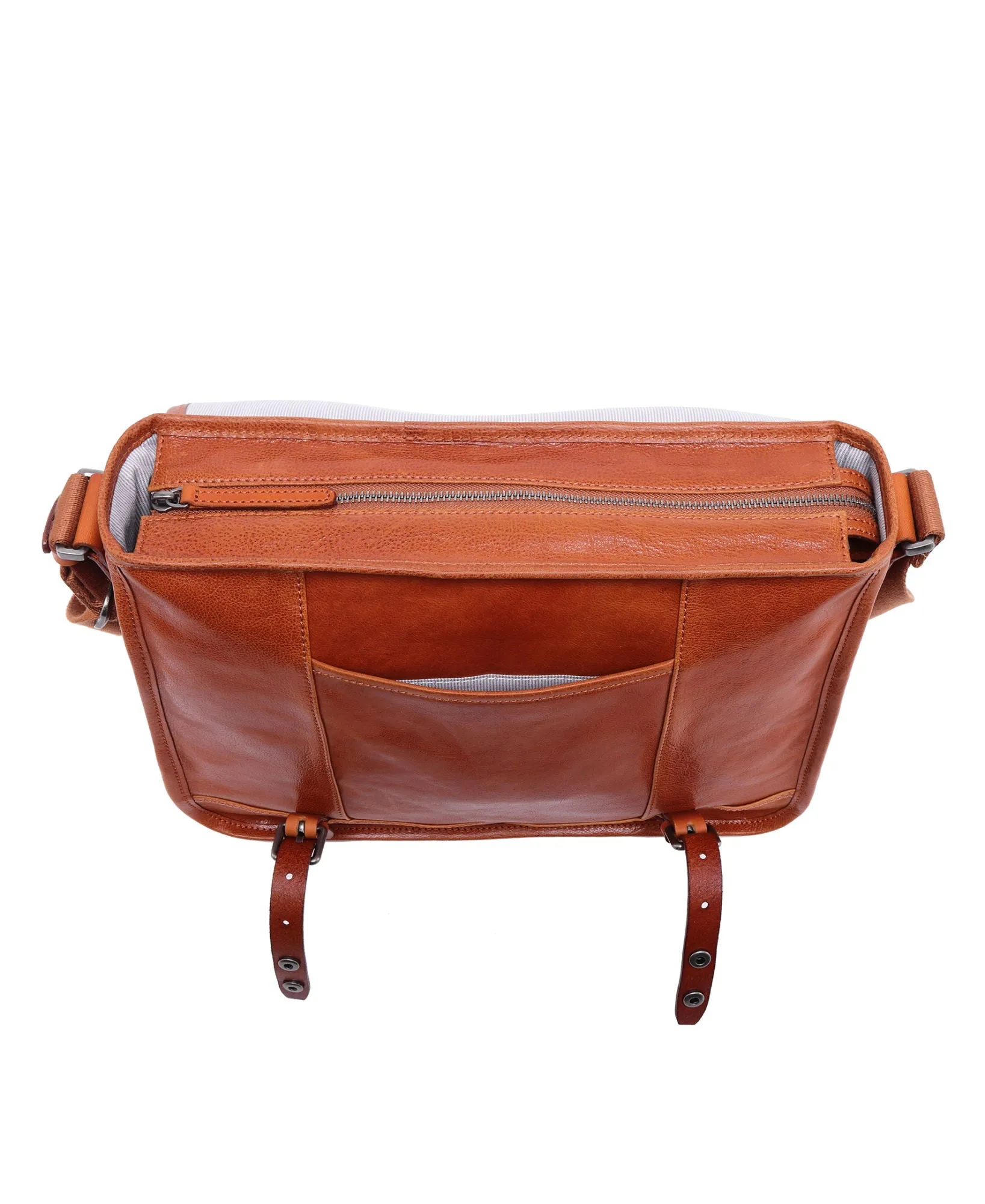 Old Trend Genuine Leather Mountain Breeze Messenger Bag