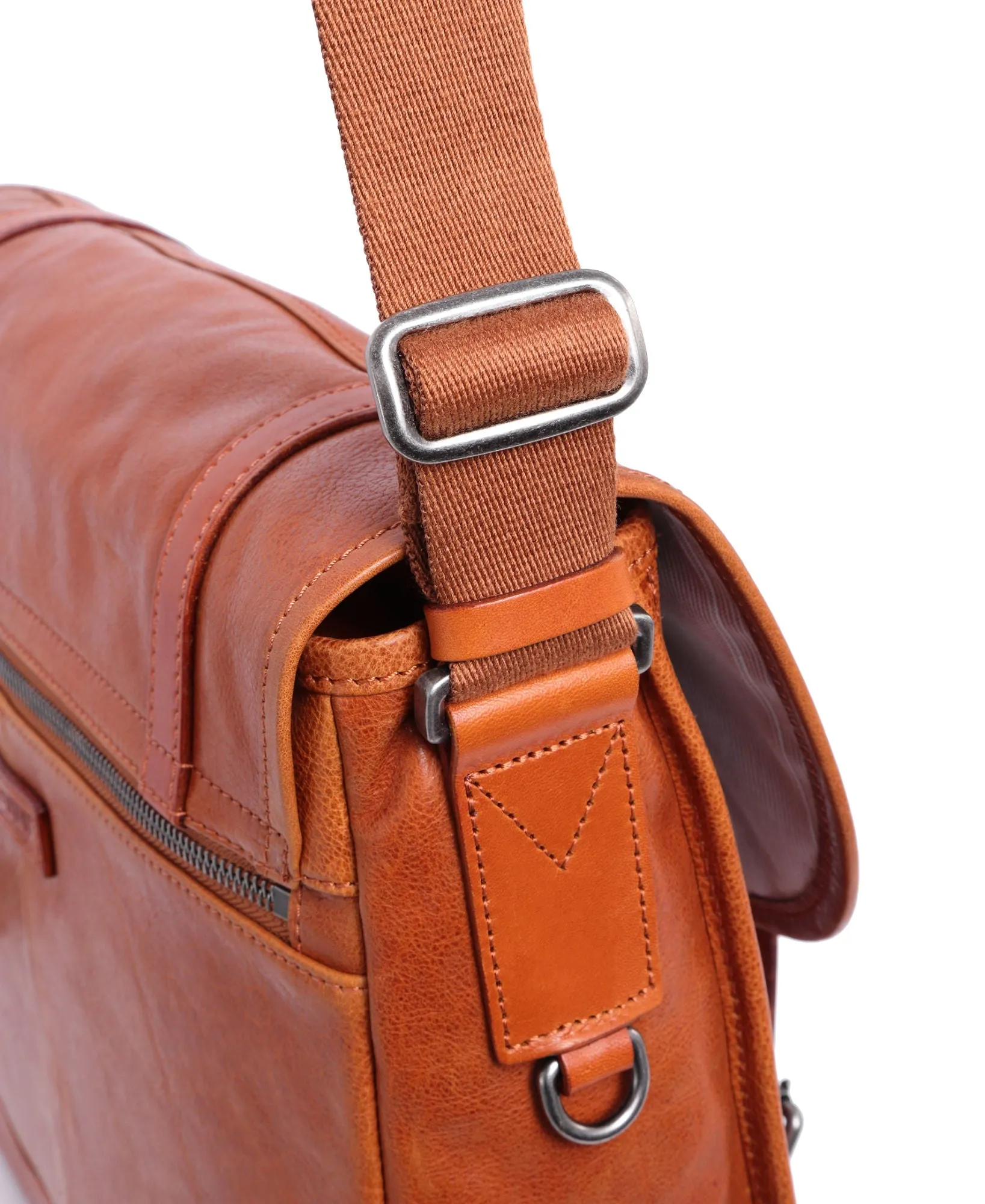 Old Trend Genuine Leather Mountain Breeze Messenger Bag
