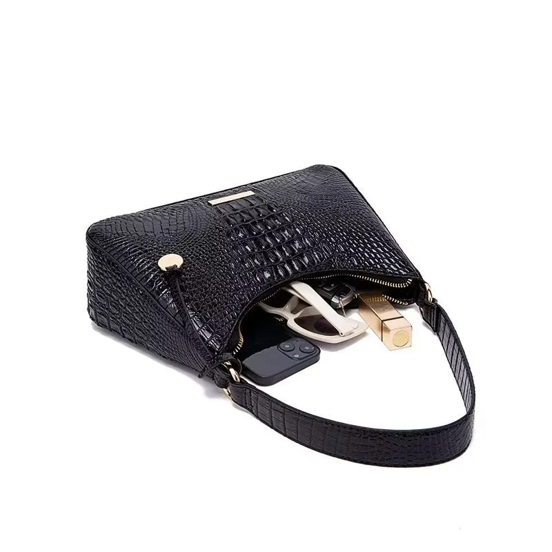 Pantherique Chic Zip Tote