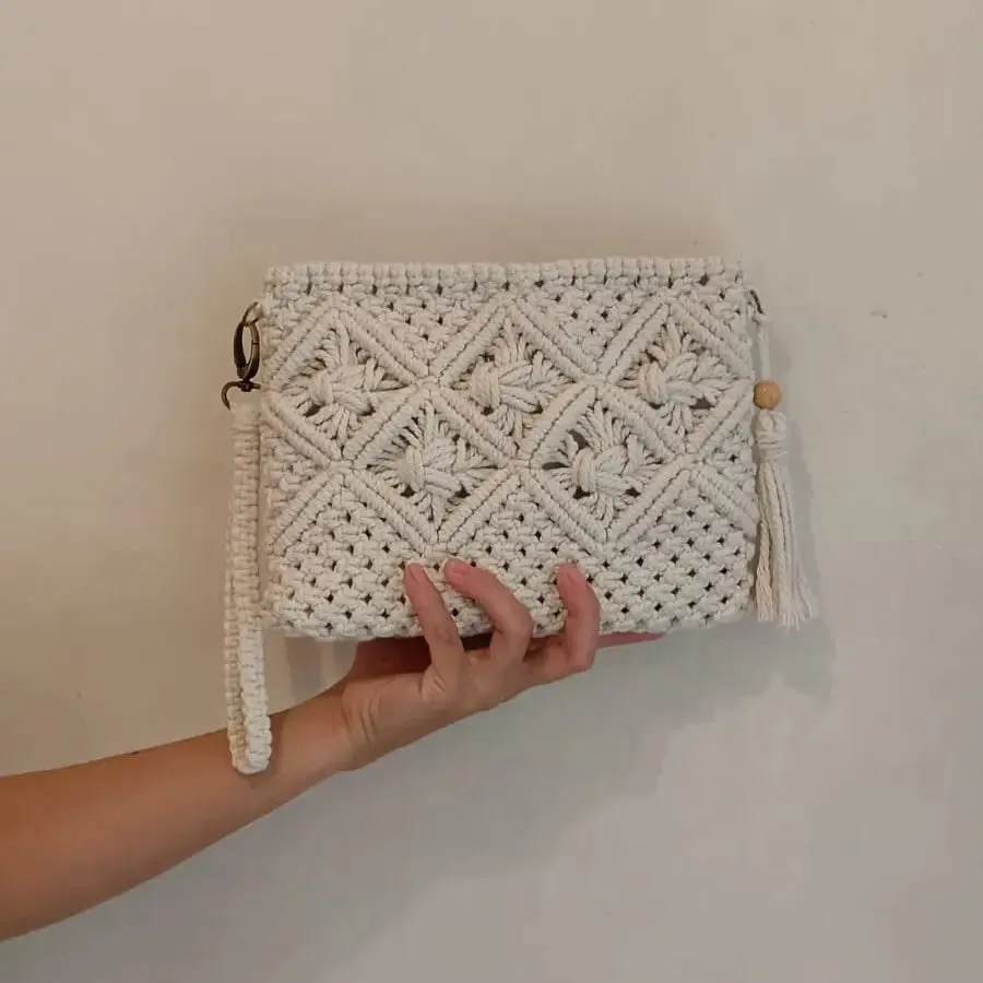 Ren Crochet Clutch