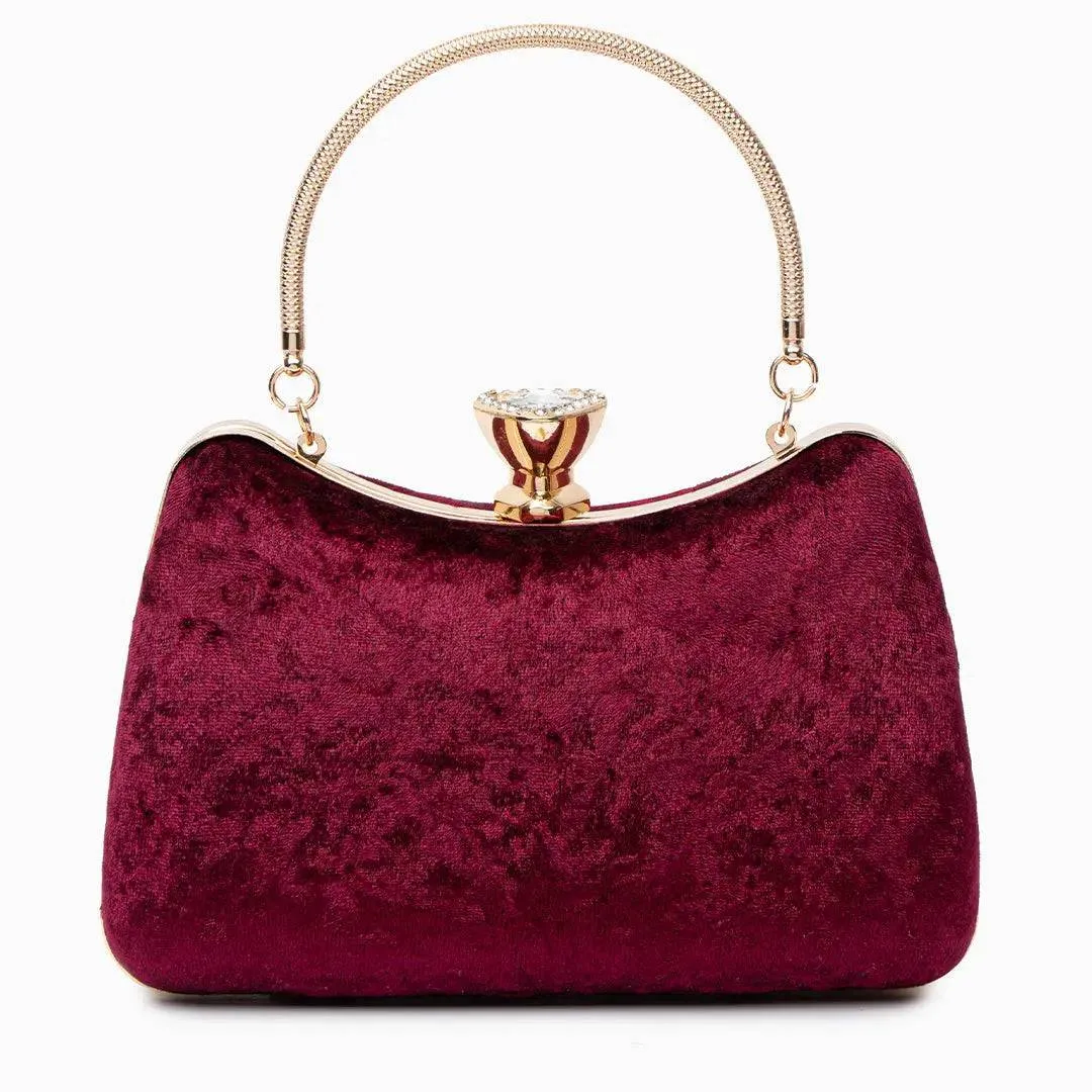 Sara | A Classic Velvet Clutch for Sophisticated Evenings