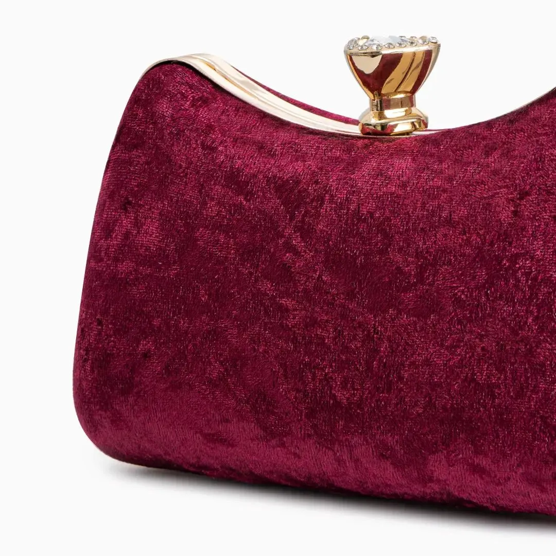 Sara | A Classic Velvet Clutch for Sophisticated Evenings