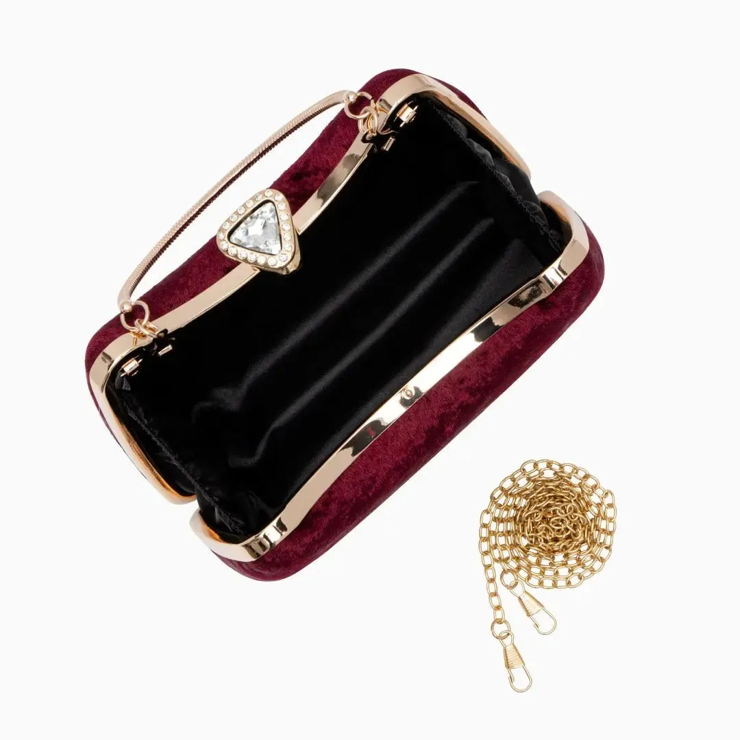 Sara | A Classic Velvet Clutch for Sophisticated Evenings