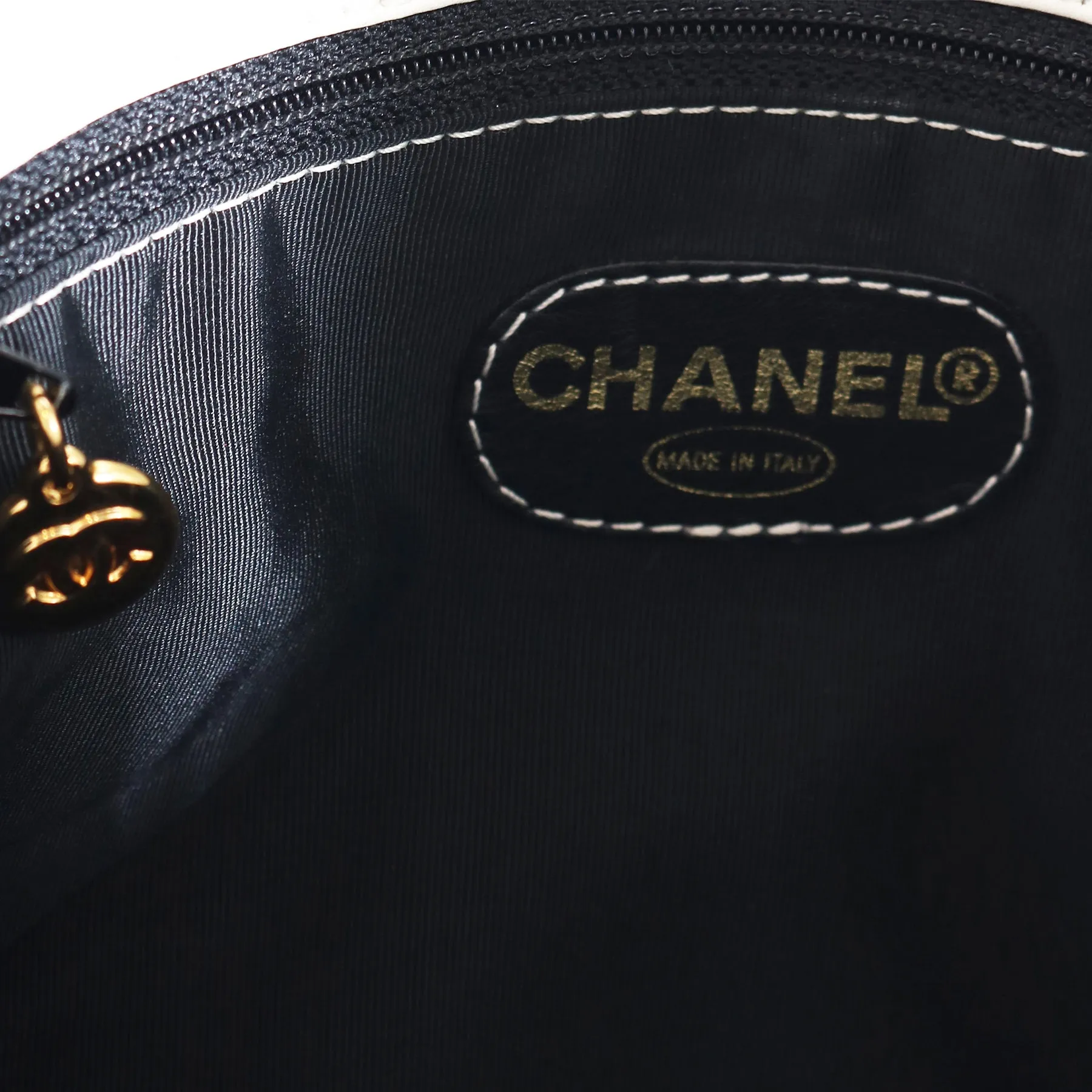VTG CHANEL TIMELESS LEATHER SHOULDER TOTE BAG
