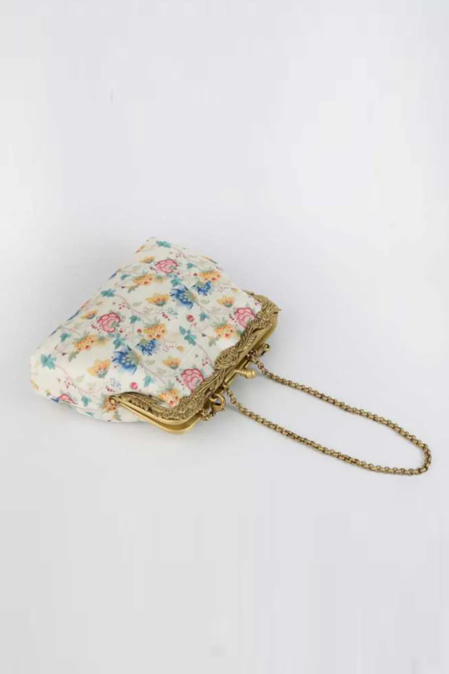 White Phool Wari Printed Clutch